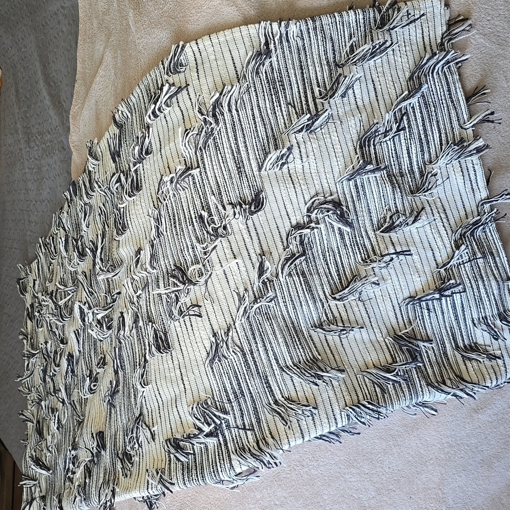 Anthropologie Boho 100% Cotton Fringe Throw| NWOT - Picture 4 of 9